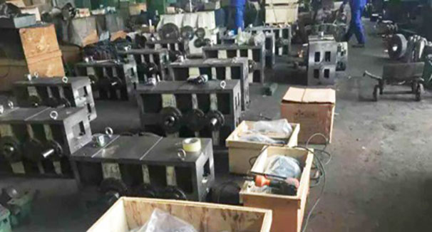 介紹一下R系列斜齒輪硬齒面減速機的應用領域