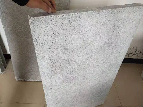 泡沫板的力學(xué)性能如何？