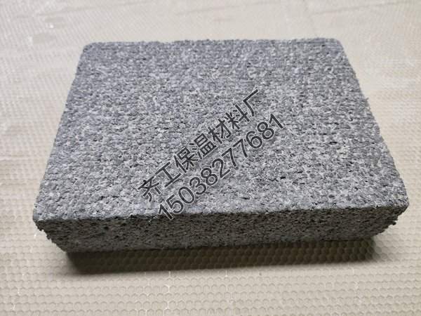 石墨無(wú)機(jī)復(fù)合聚苯板